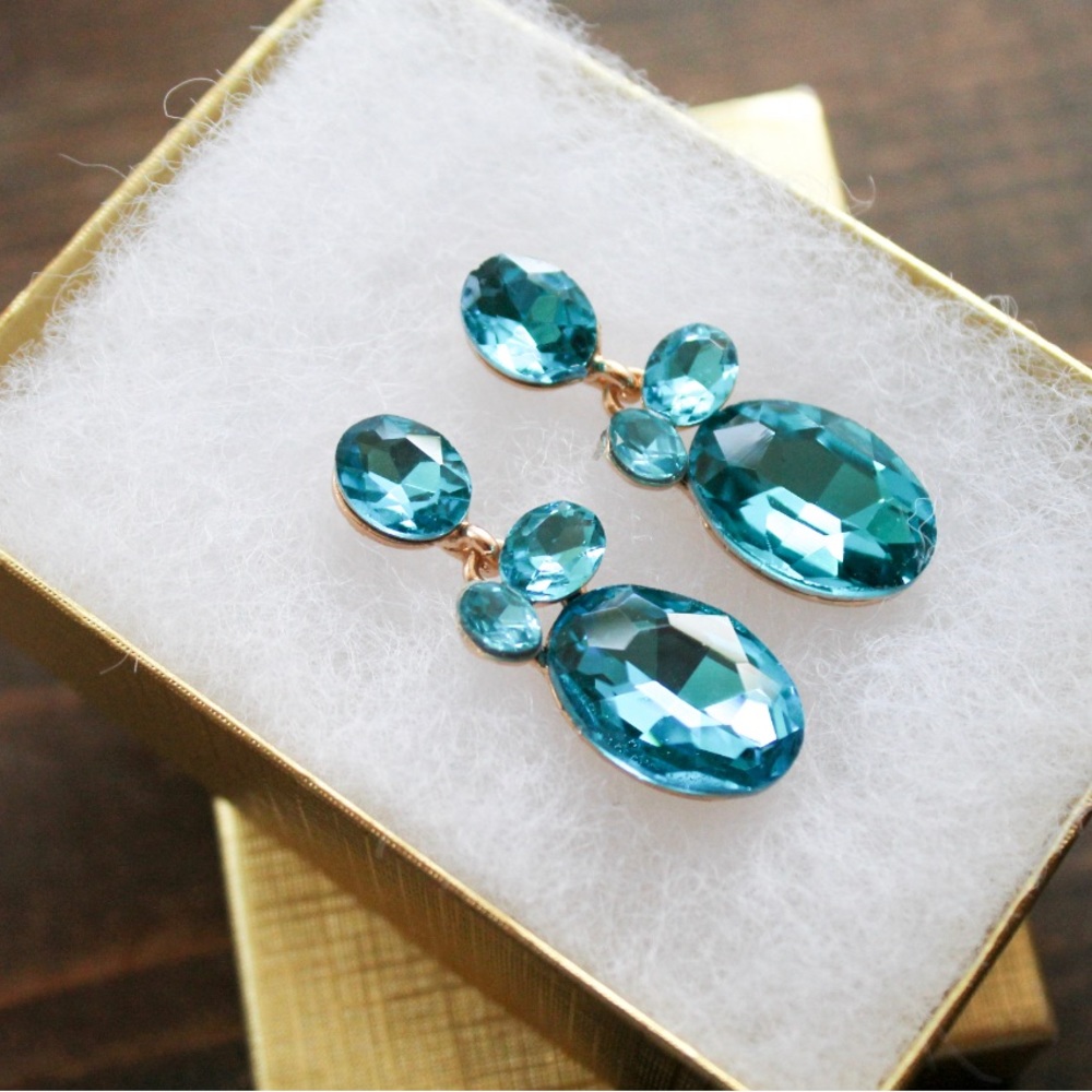 BRAND NEW Turquoise/ Aquamarine Blue Bubble Stud Earrings